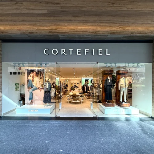 FACHADA CORTEFIEL MIDTOWN JALISCO