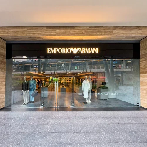 Fachada Emporio Armani Midtown